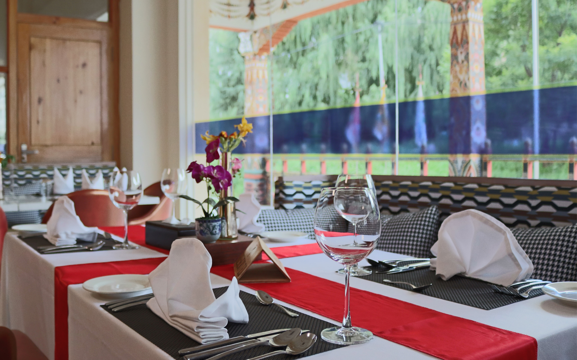 5 star hotel in bhutan